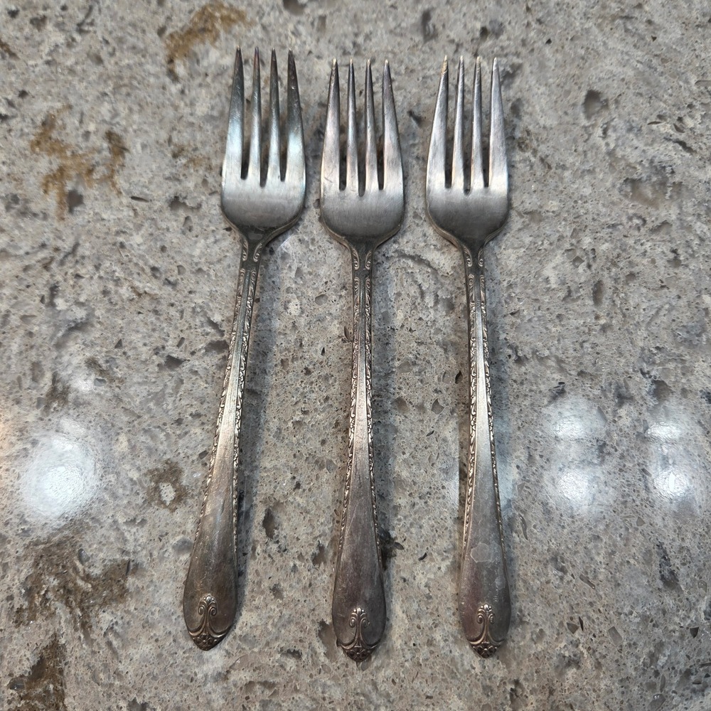 Wm Rogers & Son Exquisite Silverplate Forks Set of 3 International Silver 6"